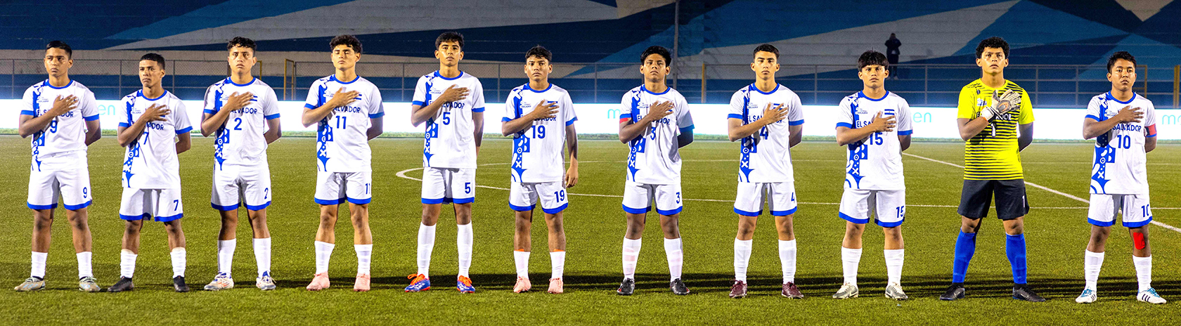 El Salvador va por el oro en fútbol masculino del Codicader